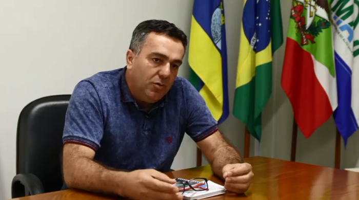 Prefeito de Vidal Ramos está internado com suspeita de COVID-19