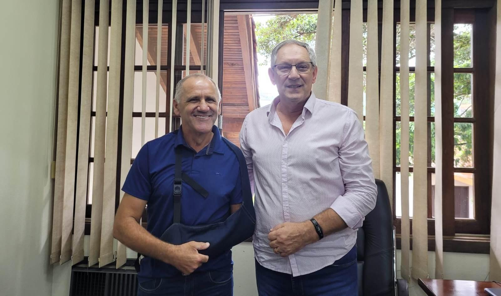 Prefeito de Vidal Ramos retorna das férias e comenta ações da administração