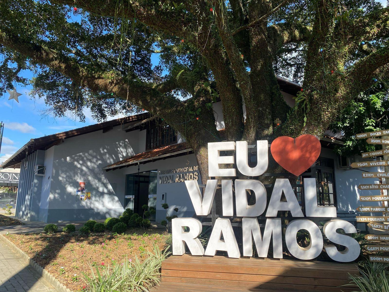 Prefeito em exercício de Vidal Ramos anuncia assinatura de ordens de serviço para construção de sete pontes