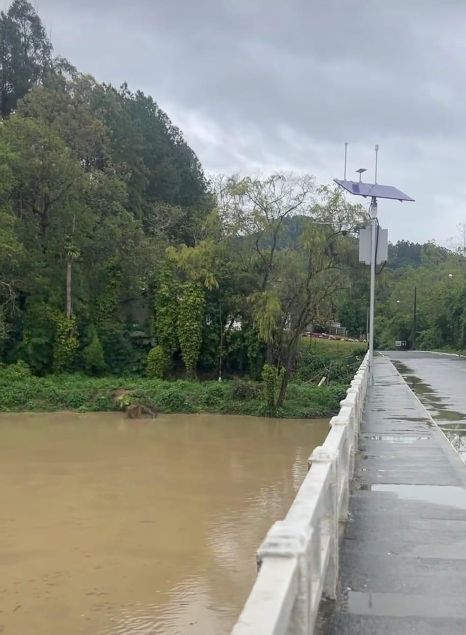 Prefeito Lila reassume administração de Aurora e celebra estação hidrometeorológica inédita no município