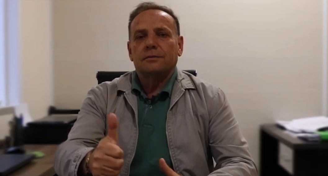 Prefeito reeleito de Leoberto Leal, Vitor Norberto Alves (MDB), diz que grande reforma administrativa será feita no próximo mandato