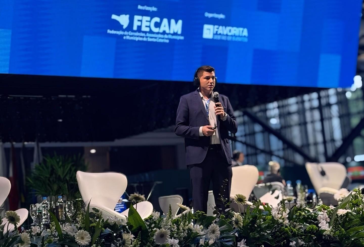 Prefeito Rodrigo de Souza celebra as conquistas no primeiro ano de governo