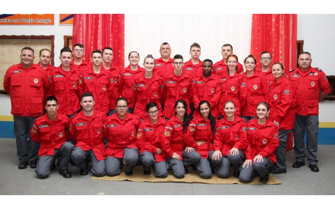 Presidente Getúlio ganha reforço de 24 novos bombeiros voluntários