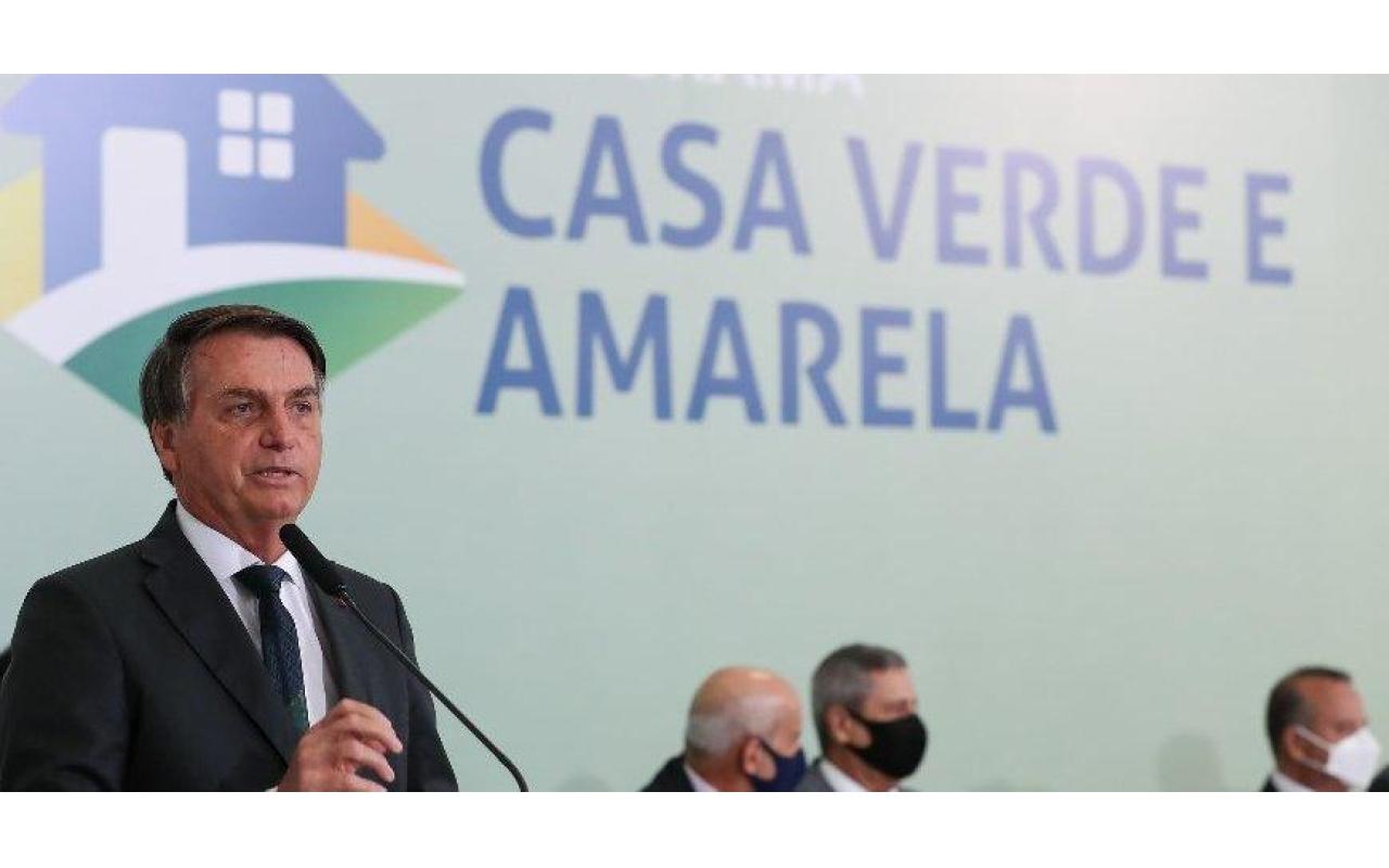 Presidente Jair Bolsonaro sanciona MP que institui o programa Casa Verde e Amarela