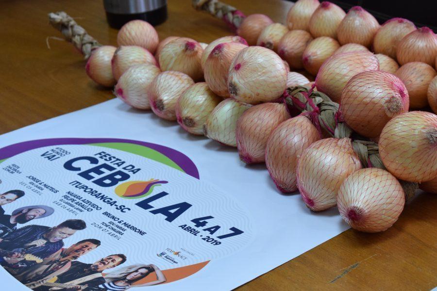 Presidentes da Fexponace e da Festa da Cebola respondem perguntas na Câmara de Vereadores de Ituporanga sobre organização da 25ª Expofeira da Cebola