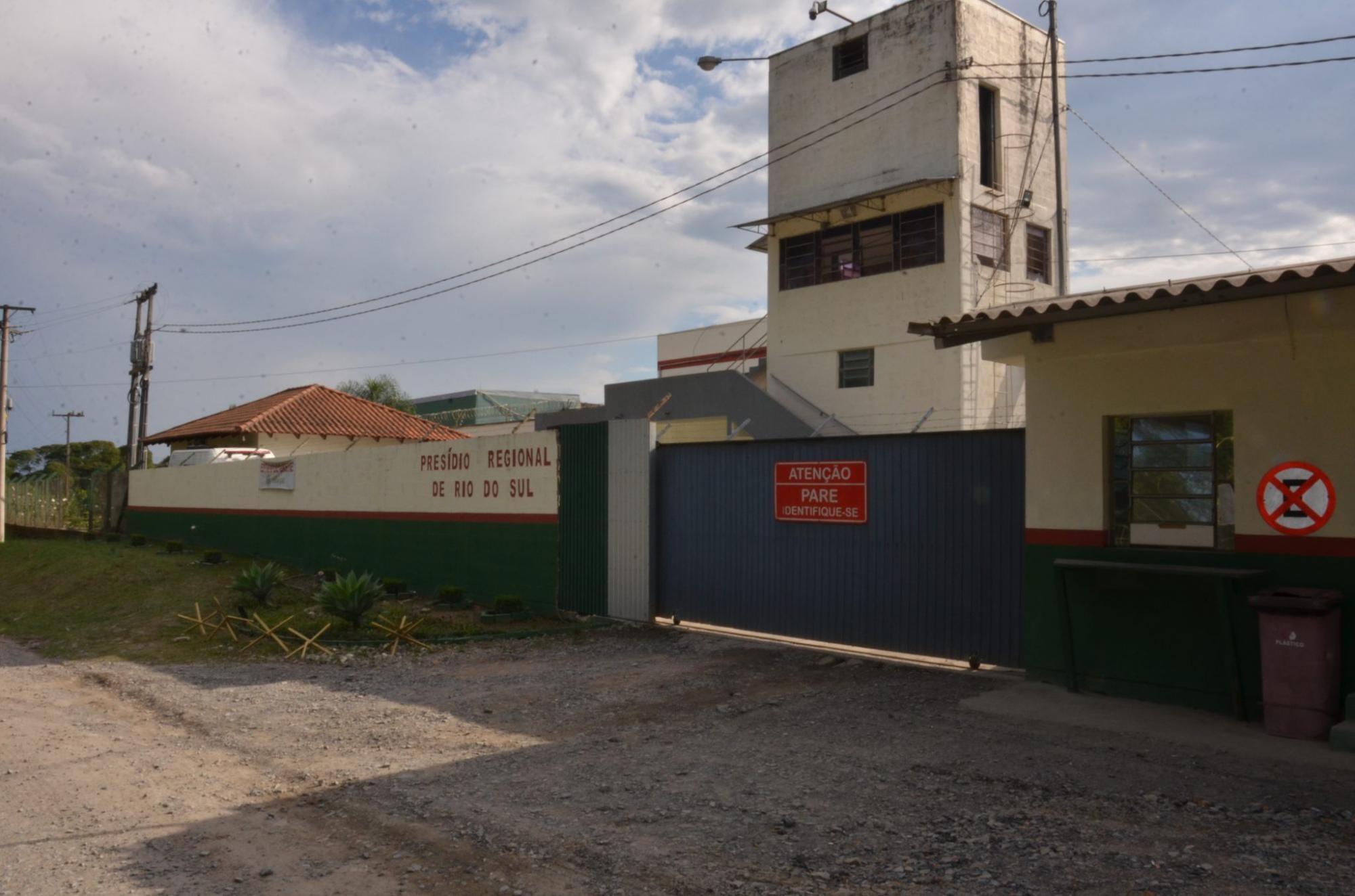 Presídio Regional de Rio do Sul amplia medidas de segurança e sanitização após casos de Covid-19 na unidade