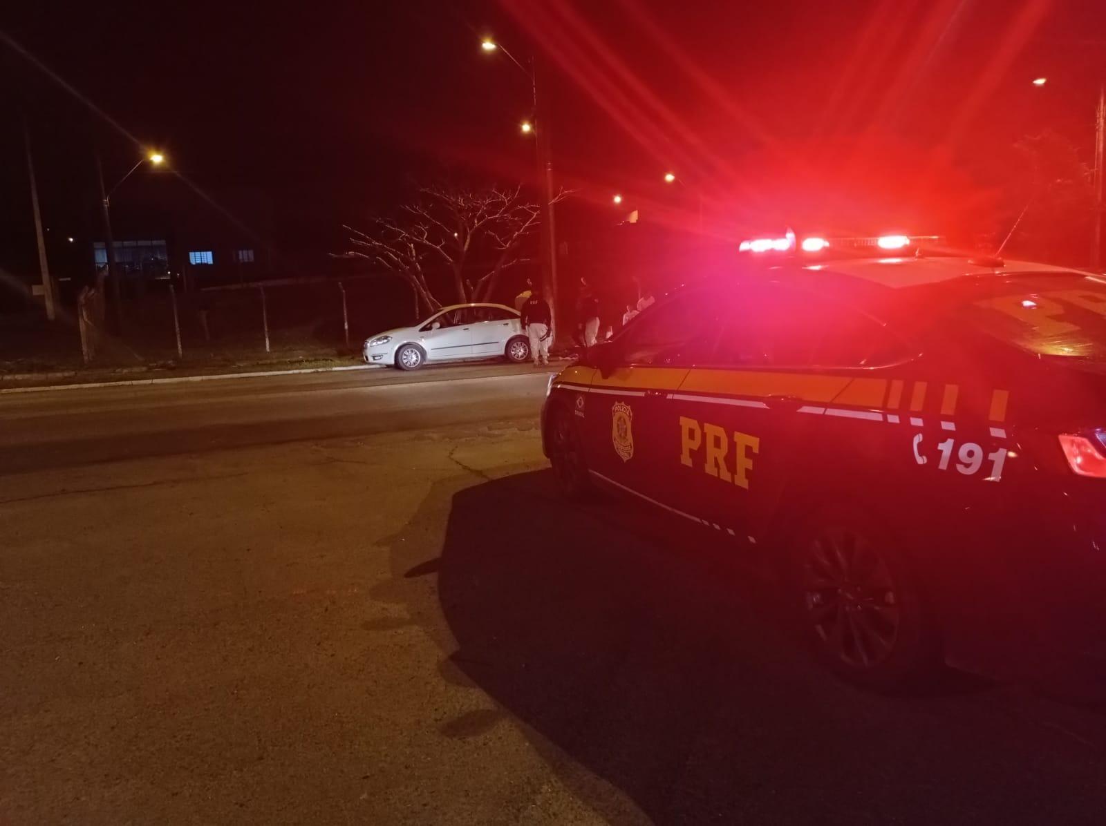 PRF de Rio do Sul recupera veículo com registro de furto