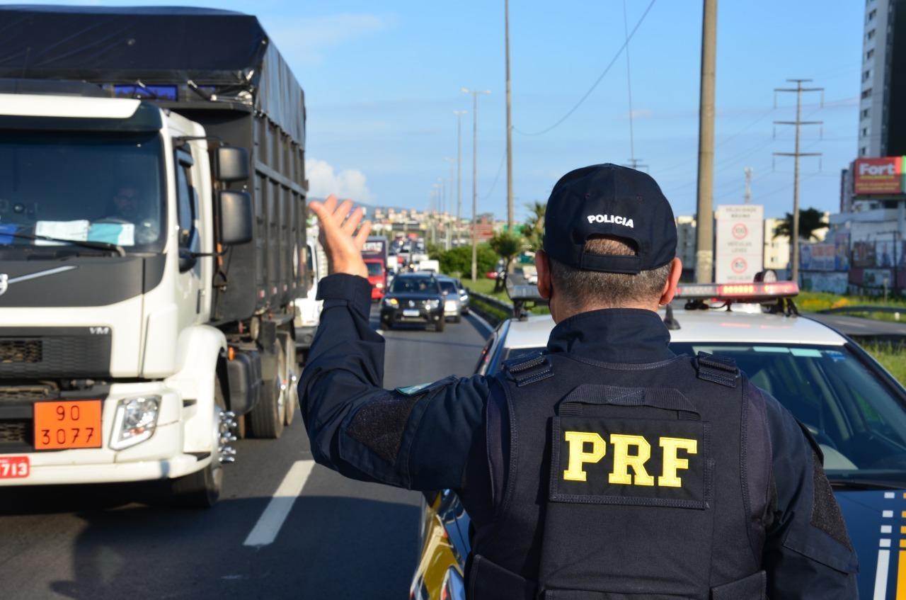 PRF de SC divulga balanço da Operação Natal 2022; o número de mortes caiu pela metade comparado a 2021