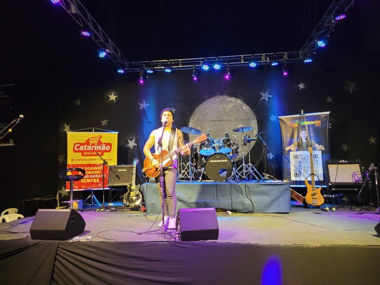 Primeira noite da Santa Feira da Música é sucesso de público em Ituporanga