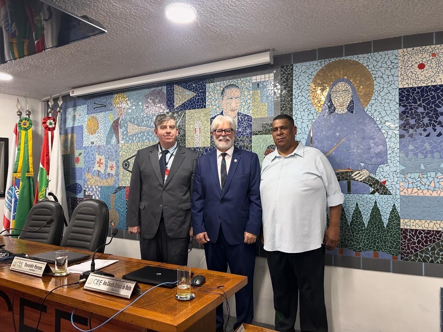 Professor de Ituporanga é homenageado em Florianópolis