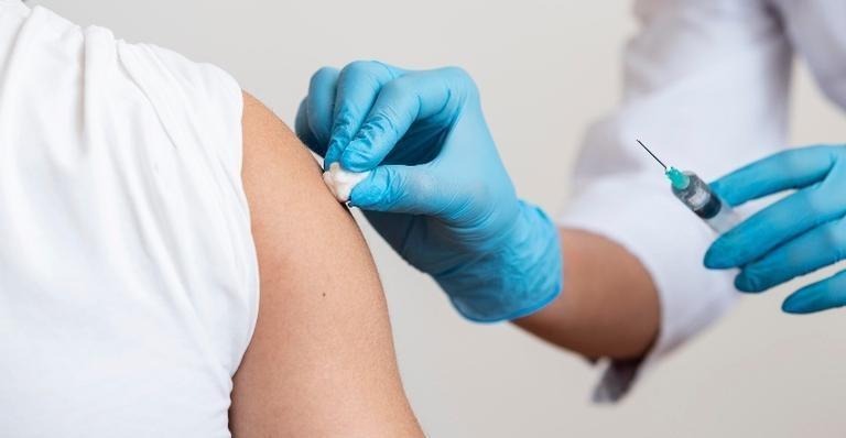 Profissionais da Saúde começam a ser imunizados contra a influenza em Ituporanga