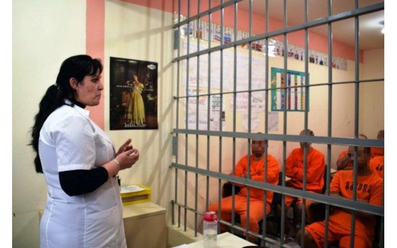 Projeto leva leitura a 5,5 mil presos em Santa Catarina