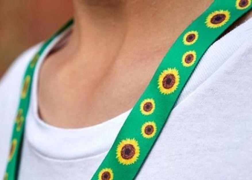 Projeto na Alesc propõe reconhecer o cordão de girassol como símbolo de identificação para deficiências ocultas
