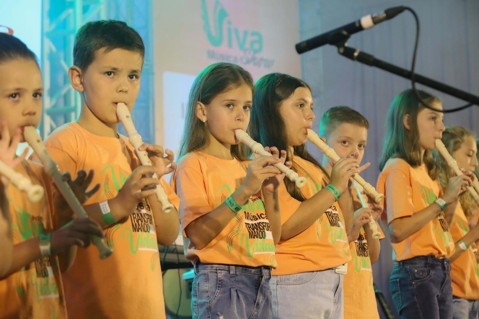 Projeto que ministra aulas de música gratuitamente é ofertado em duas escolas de Ituporanga