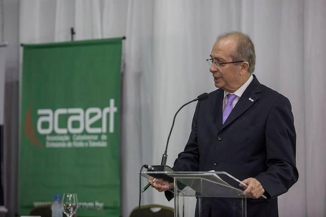 Radialista e jornalista da RNA, Silvio Loddi, será homenageado neste sábado, em Chapecó, pelos seus 50 anos de profissão