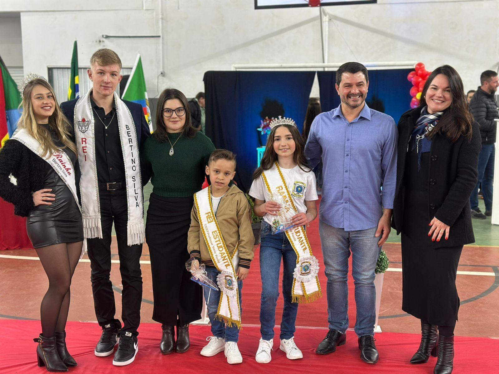 Rei e Rainha da Escola Verny Passig são eleitos