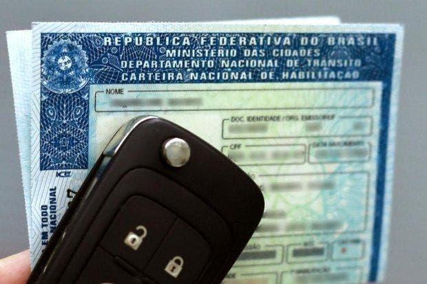 Renovação de CNH vencida em 2020 tem prazo definido; confira o calendário