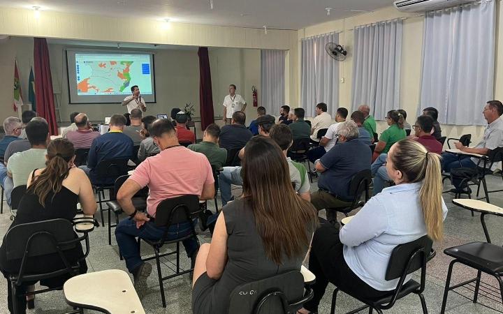 Reunião da Câmara Setorial da Cebola trata sobre zoneamento agrícola de risco climático para a cultura 