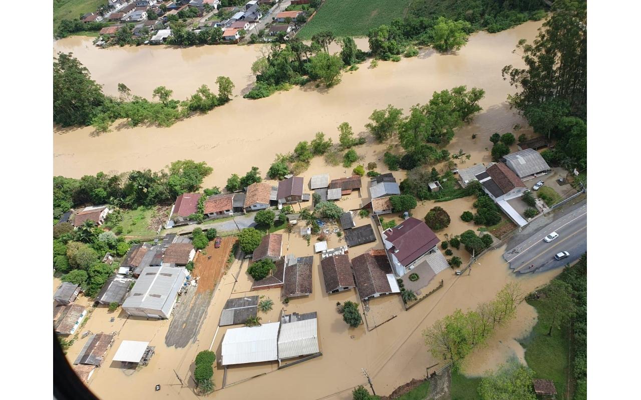 Rio do Sul atinge pico máximo no nível do rio Itajaí-Açu nessa madrugada