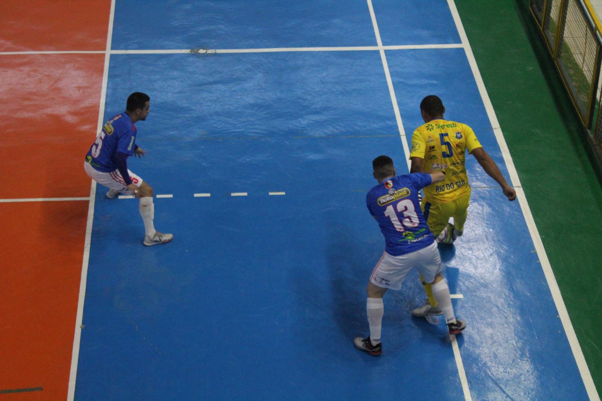 Rio do Sul busca vitória para se classificar na Copa Catarinense de Futsal