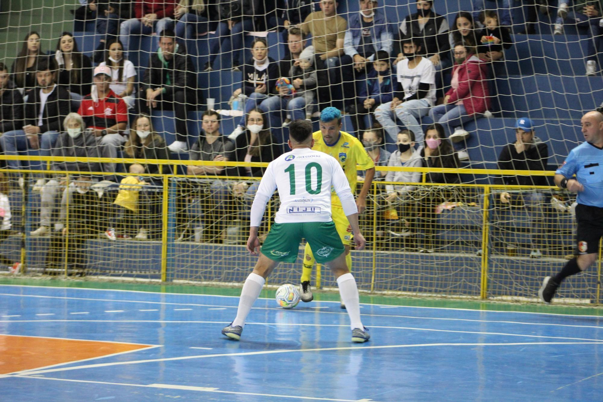 Rio do Sul busca vitórias para avançar a final da Copa Catarinense de Futsal