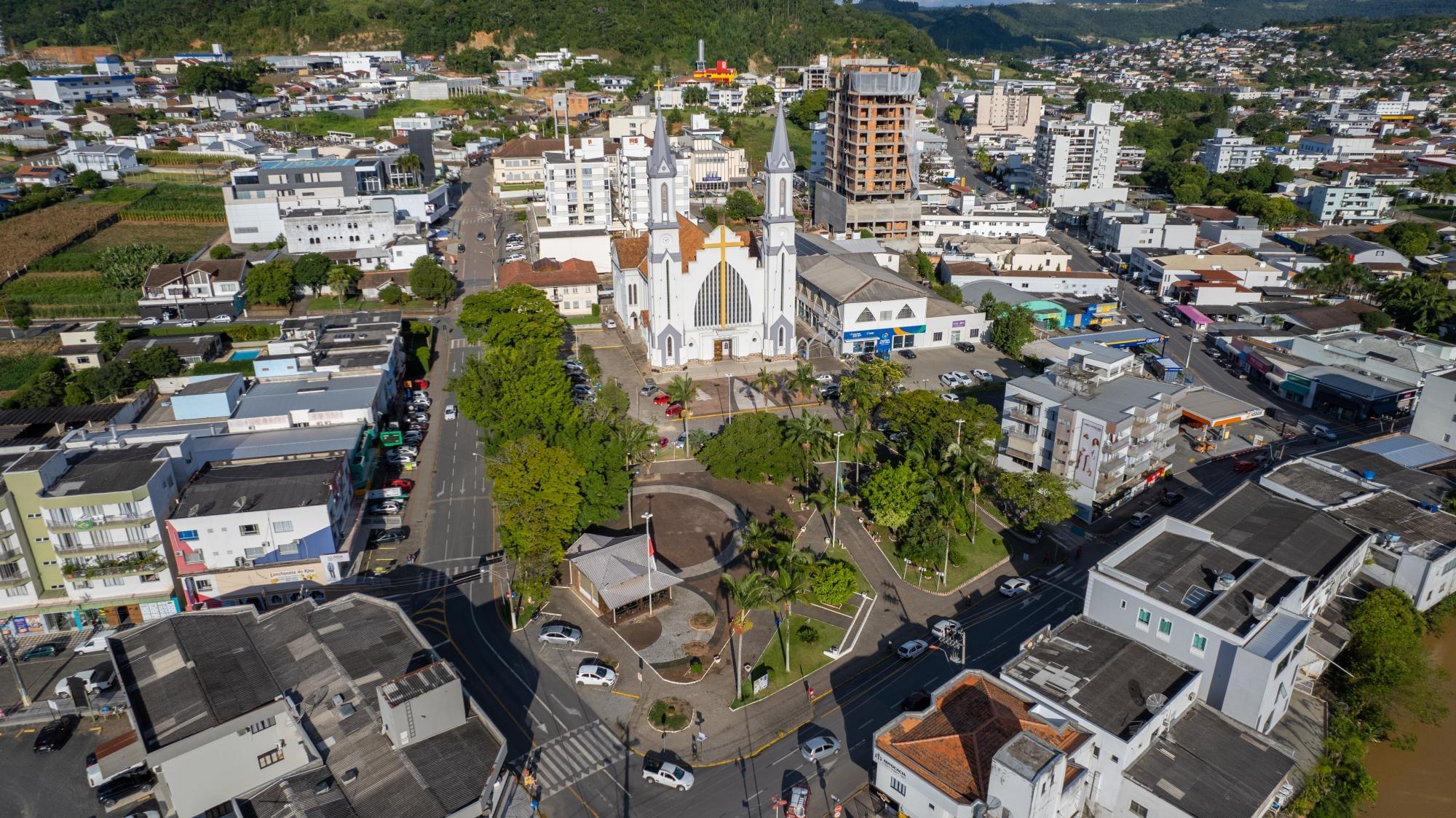 Sábado Especial de Dia dos Pais terá evento na Praça da Matriz