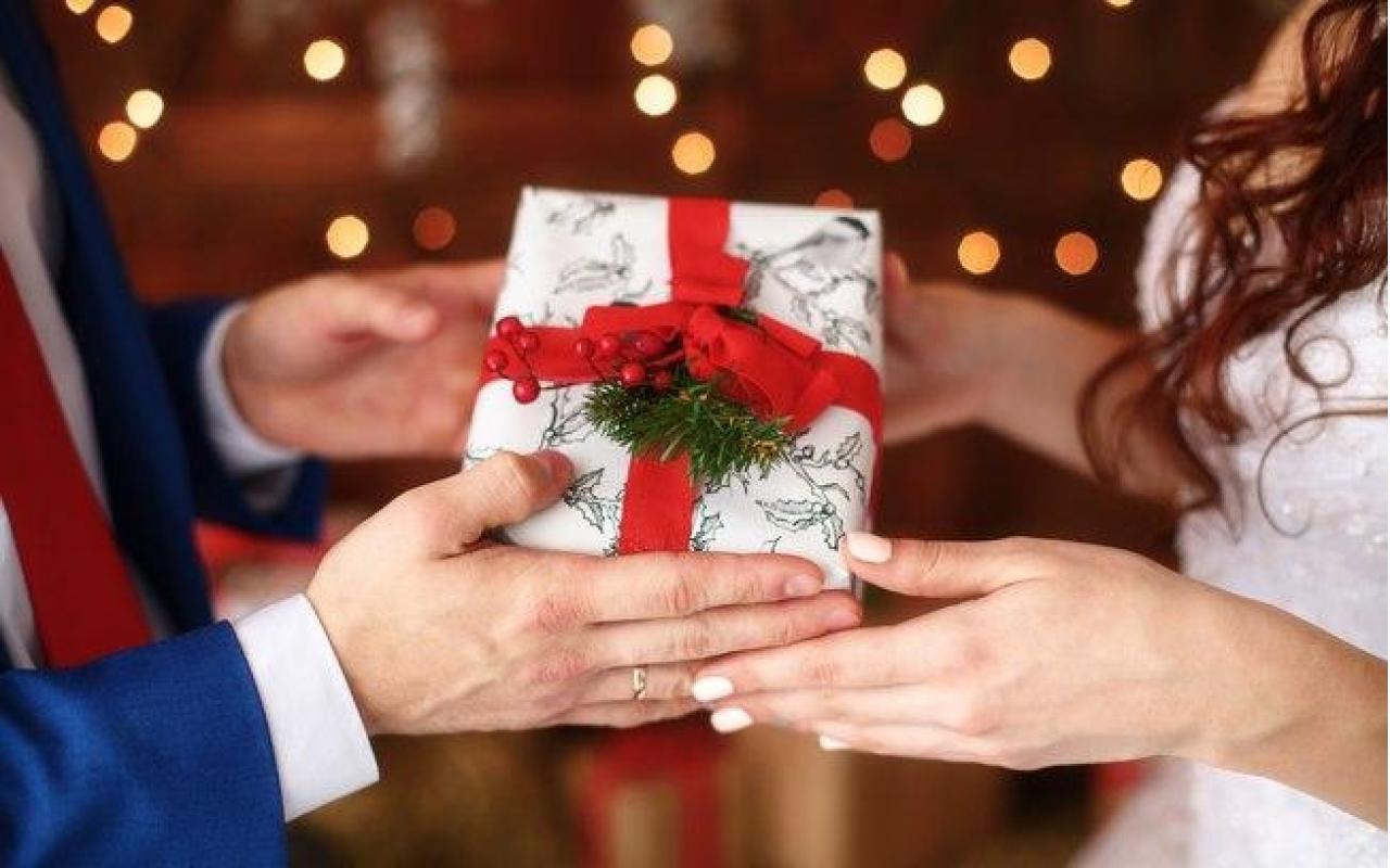 Saiba quais os direitos do consumidor na hora de trocar presentes de Natal