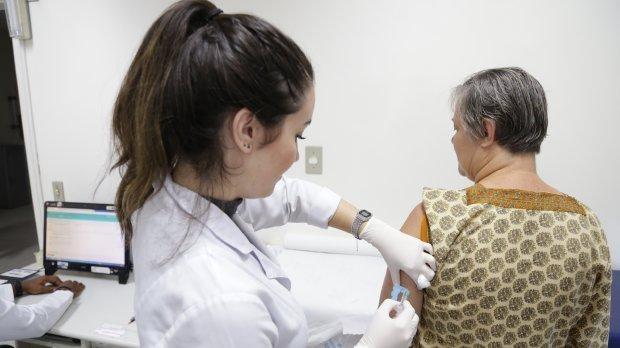 Santa Catarina reforça necessidade de vacinação para febre amarela após primeira morte confirmada