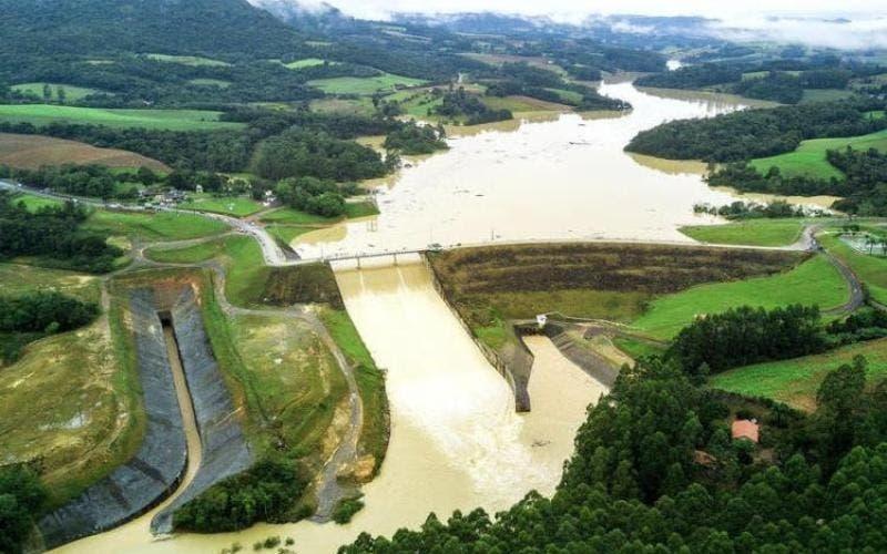 SC deve tirar da gaveta programa japonês de contenção de cheias no Vale do Itajaí