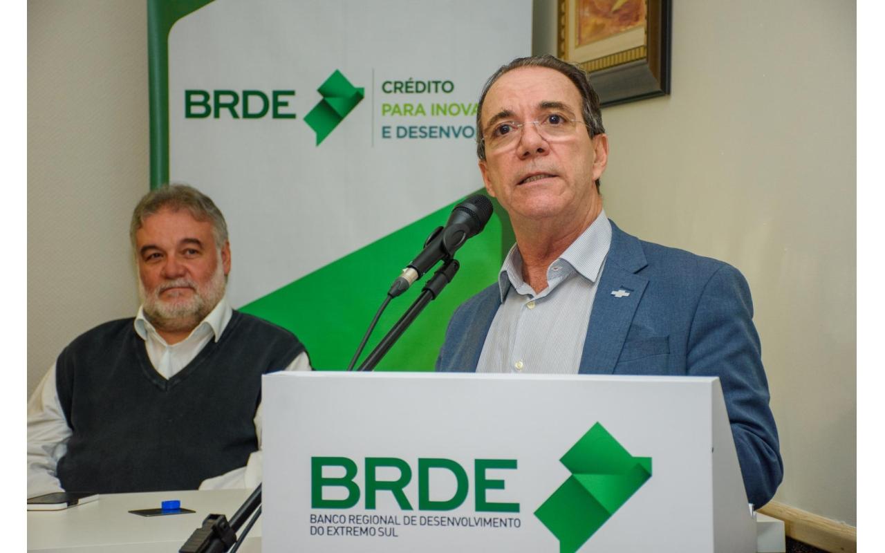 Sebrae e BRDE renovam convênio de R$ 3,6 milhões para favorecer as Micros e Pequenas Empresas 