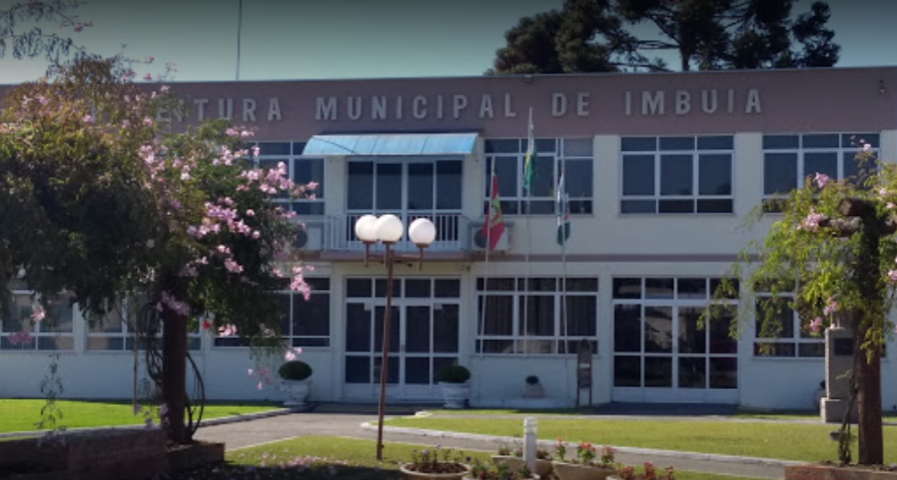 Secretaria de Agricultura de Imbuia é contemplada com implementos agrícolas