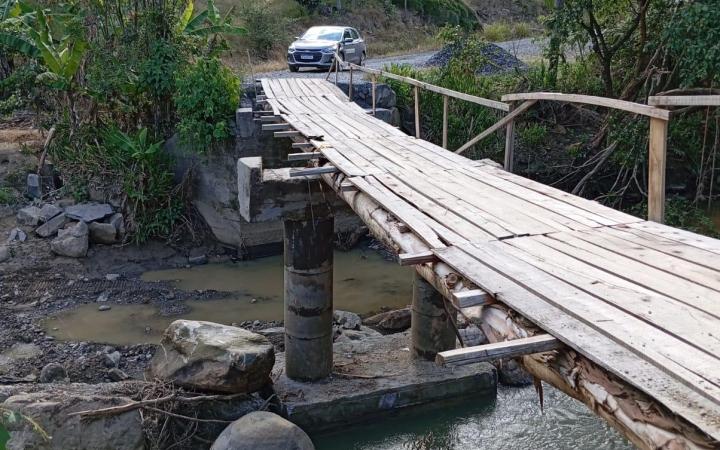 Secretaria de Obras de Vidal Ramos inicia os trabalhos na ponte do Flamenguinho/Santa Luiza
