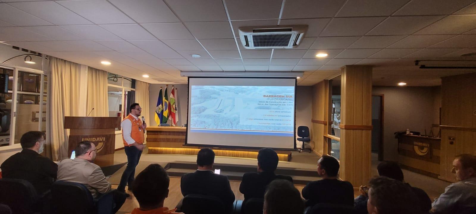Secretário de Estado da Infraestrutura anuncia investimentos e manutenção da Barragem Sul de Ituporanga