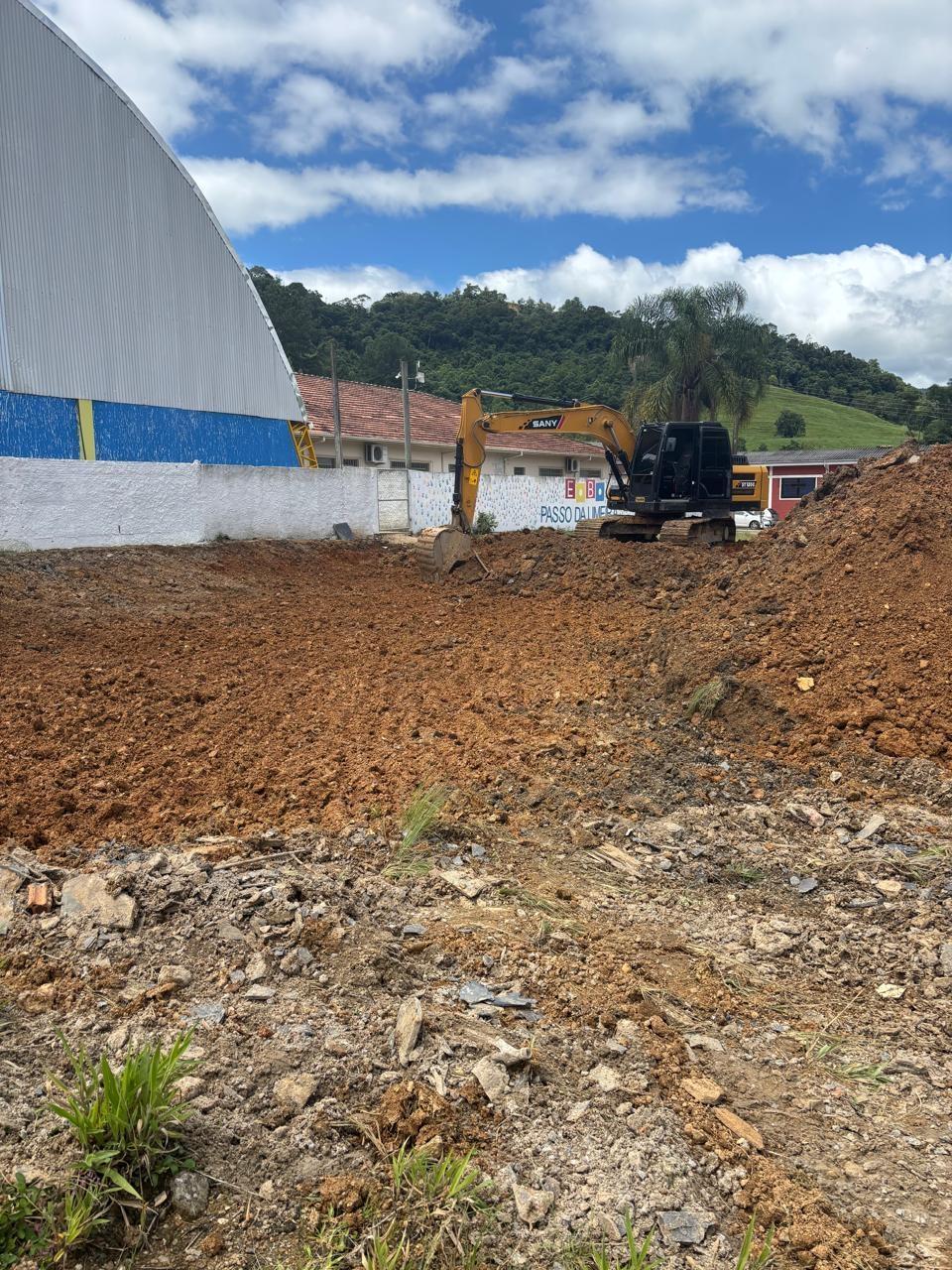 Secretário de Saúde anuncia início da terraplanagem para posto de Passo da Limeira