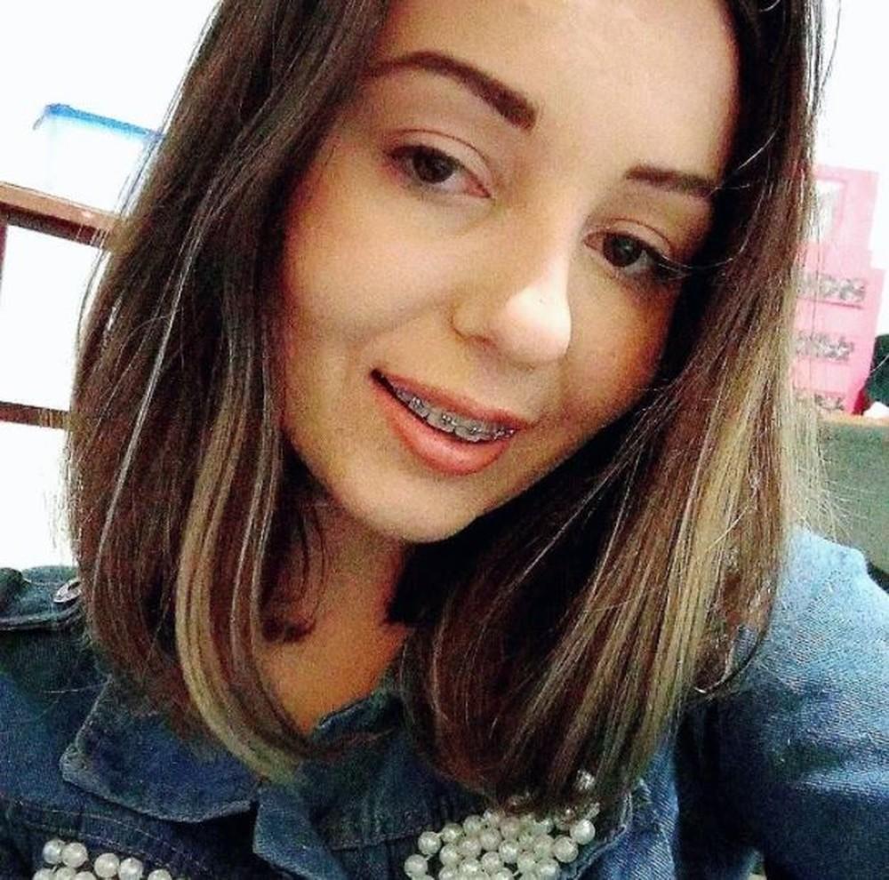 Sem comorbidades, publicitária morre aos 22 anos por COVID no Alto Vale