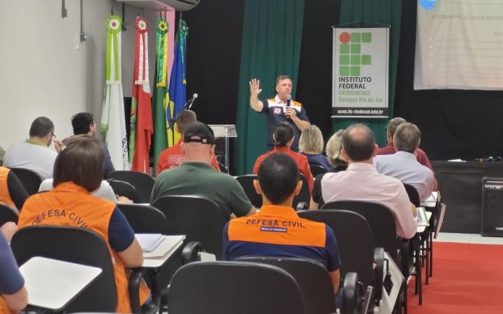 Seminário em Rio do Sul trata sobre criação de Mecanismos de Resiliência à Desastres no Alto Vale do Itajaí