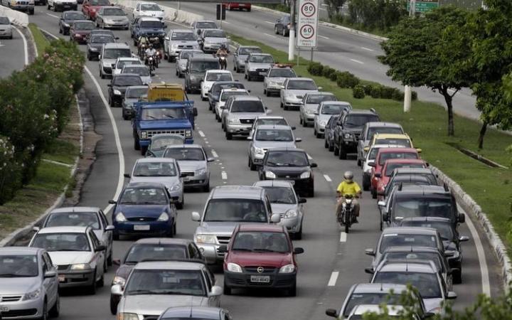 Senado aprova isenção de IPVA para carros com mais de 20 anos