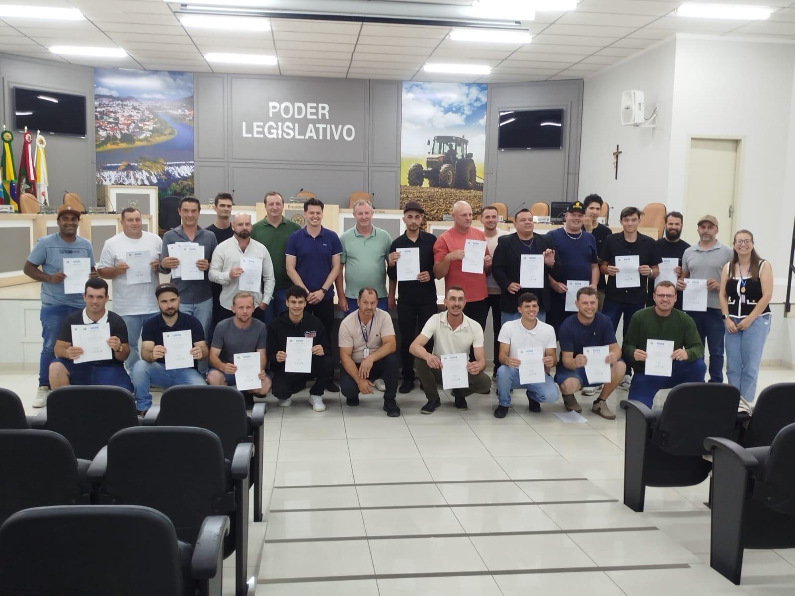 Senai certifica quase 60 novos profissionais em Ituporanga e garante mais cursos para 2026