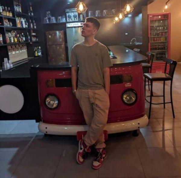 Sepultamento de Leandro Klaumann Pierri, que foi encontrado no rio Itajaí do Sul foi nesta quinta-feira (1°) em Petrolândia