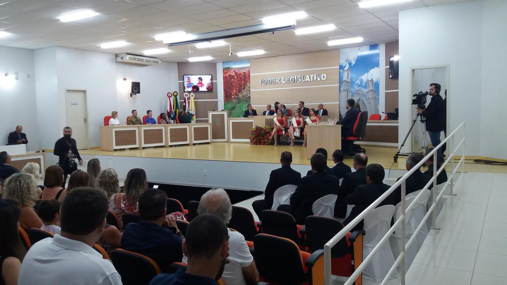 Sessão solene da Alesc homenageia todos os ex-prefeitos e ex-presidentes da Câmara de Vereadores em Ituporanga