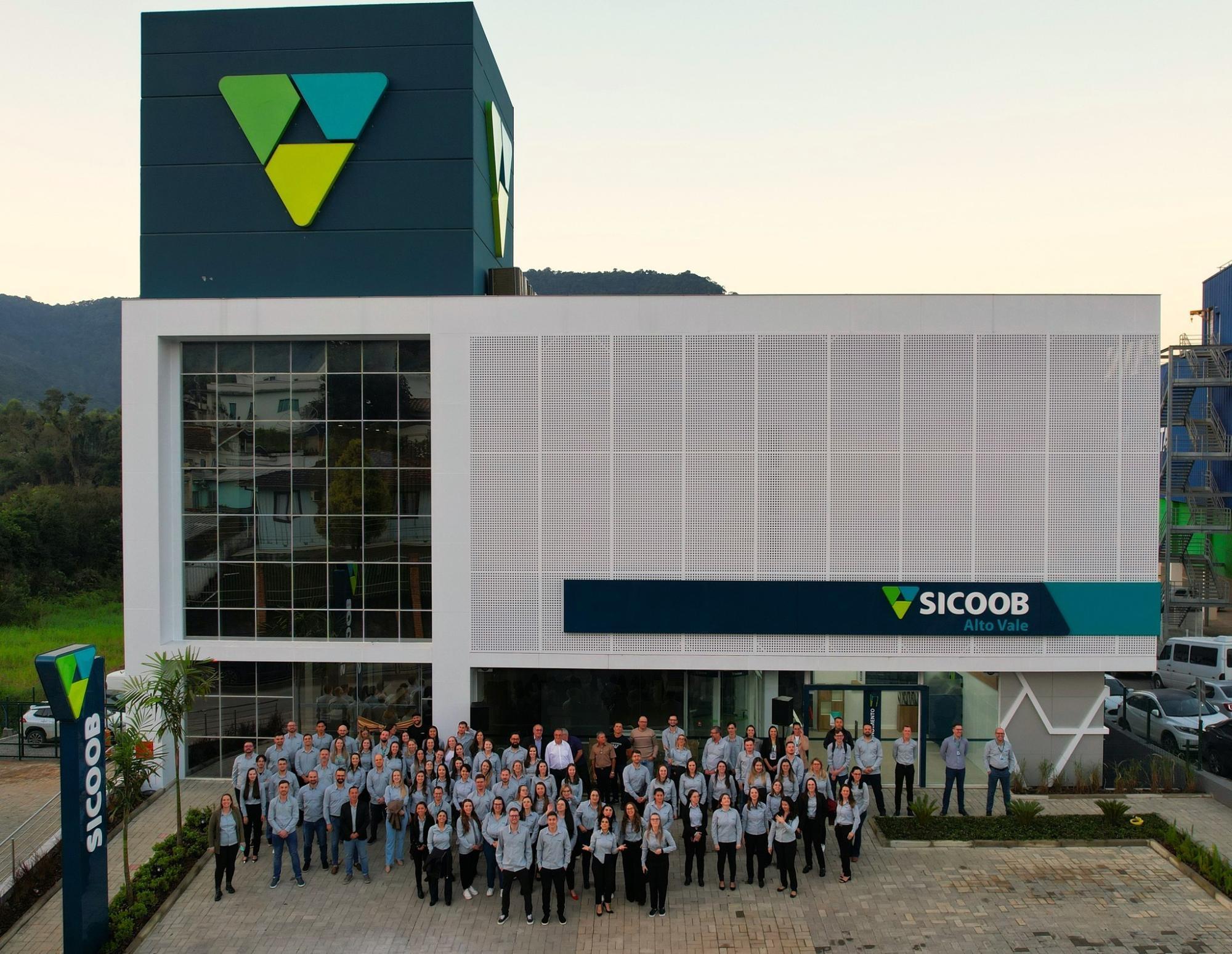 Sicoob Alto Vale inaugura sede administrativa própria na cidade de Rio do Sul