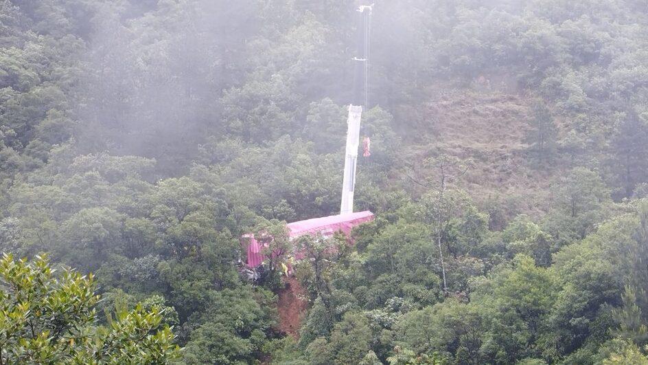 Sobe para 9 o número de mortos em tragédia com van na BR-376