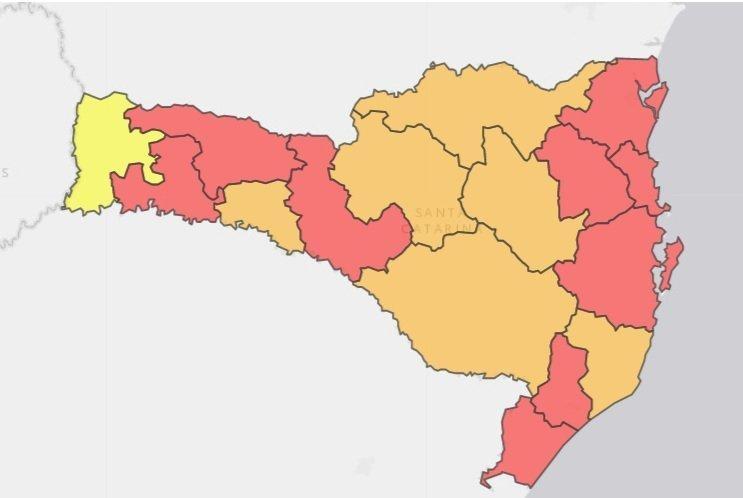Sobe para nove o número de regiões classificadas com risco gravíssimo em SC