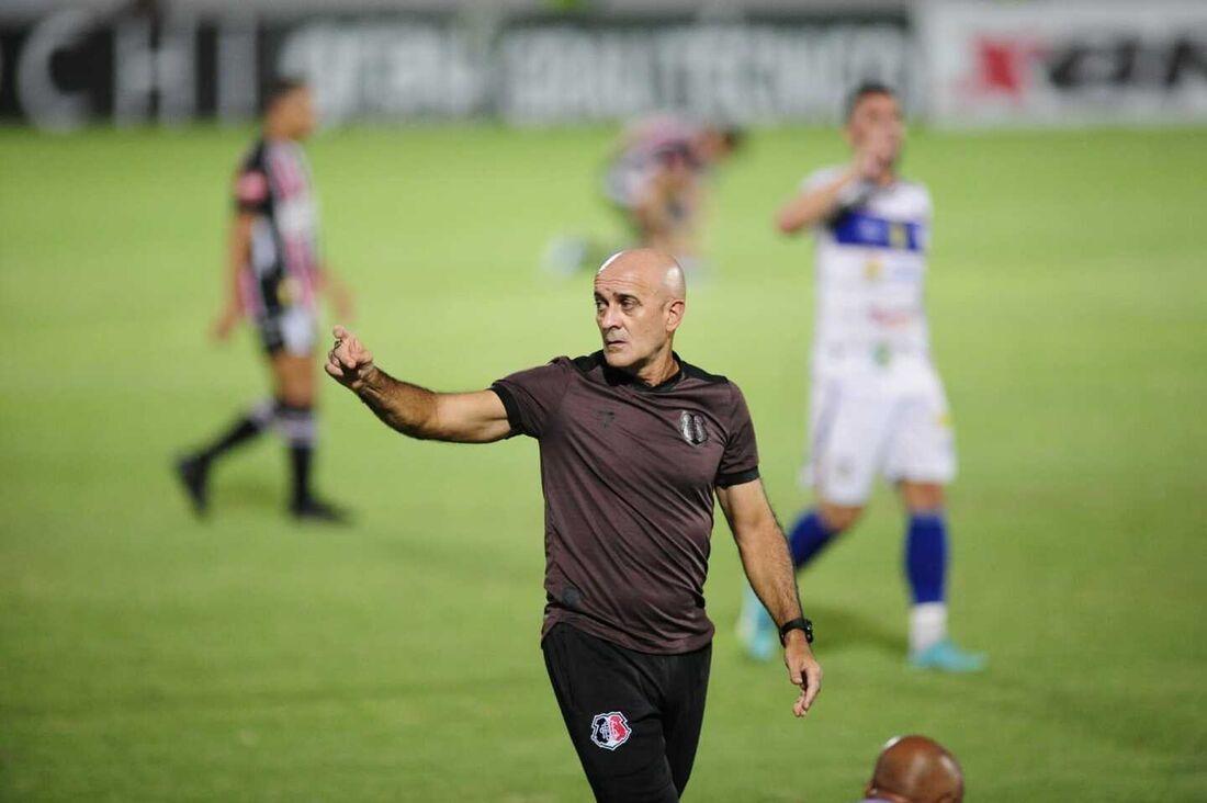 Técnico natural de Ituporanga conquista o Campeonato Brasileiro Série D