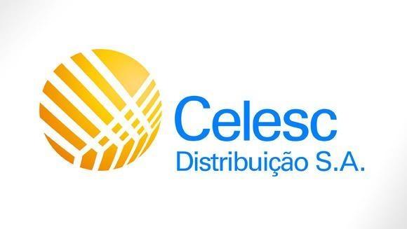 Temporal deixa milhares de consumidores sem energia no Alto Vale