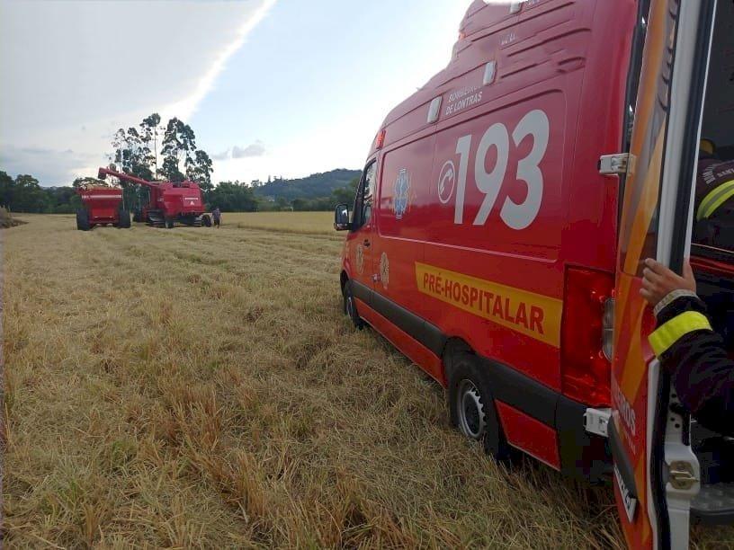 Trabalhador é atropelado por maquinário agrícola no Alto Vale