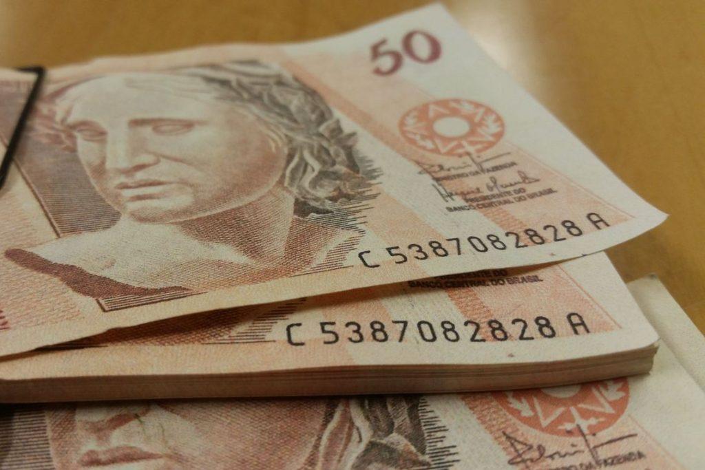 Trabalhadores tem nove dias para pedir a revisão do FGTS e receber uma bolada
