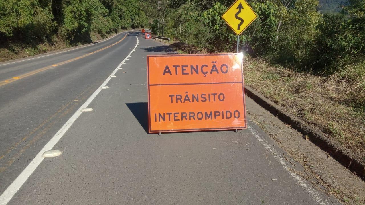 Tráfego é totalmente interditado no trecho da SC-350 entre Ituporanga e Alfredo Wagner