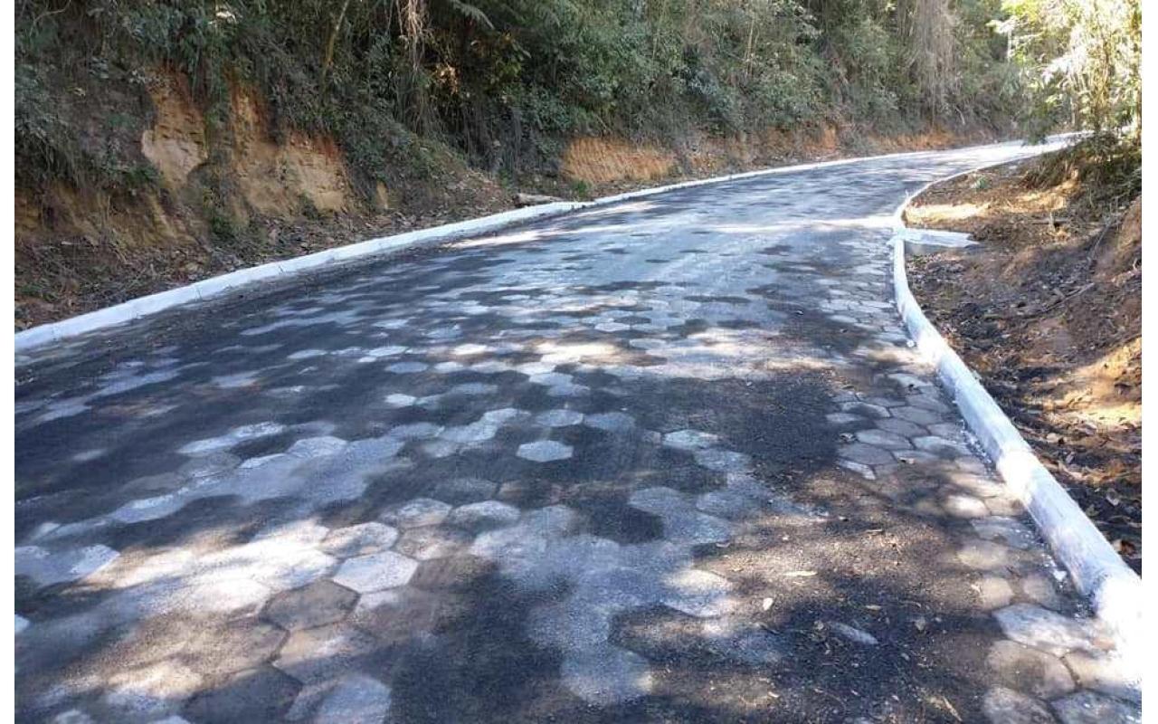 Trecho da Serra Nova Itália, Aurora, será interditado para melhorias no calçamento 
