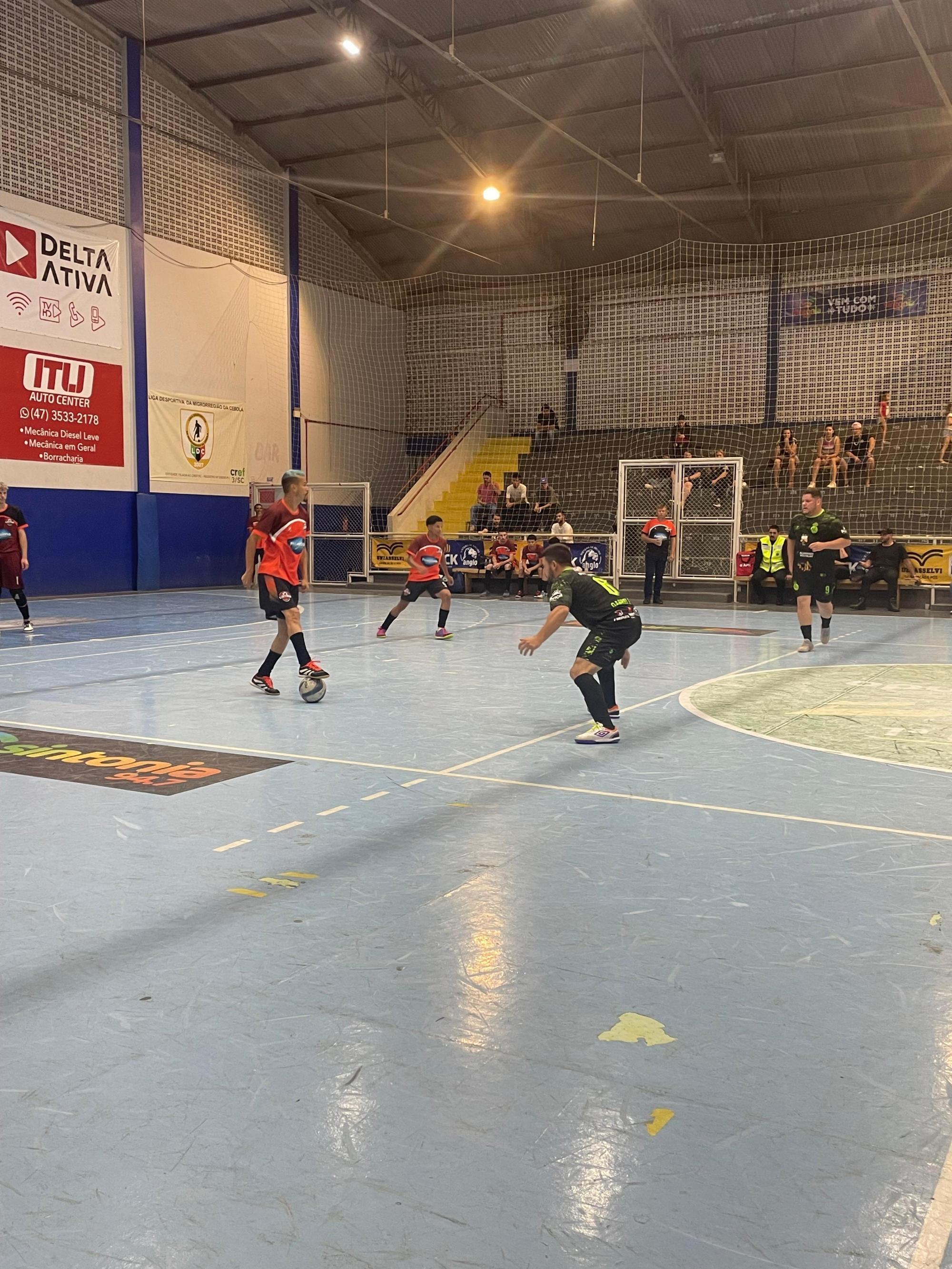 Última rodada define os classificados para as quartas de final do Municipal de Futsal de Ituporanga